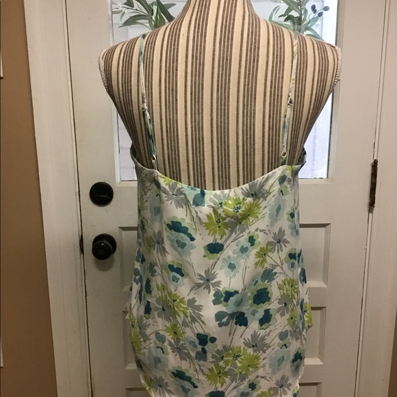 NWT Loft soft green floral camisole - Picture 4 of 7